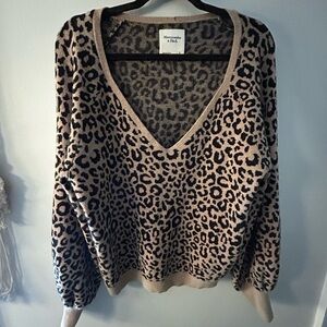Abercrombie & Fitch Pull Over V Neck Animal Print Sweater